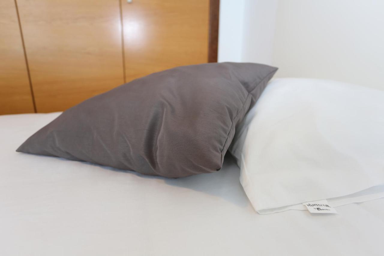 Surf And Stones Apartment 佩尼契 外观 照片